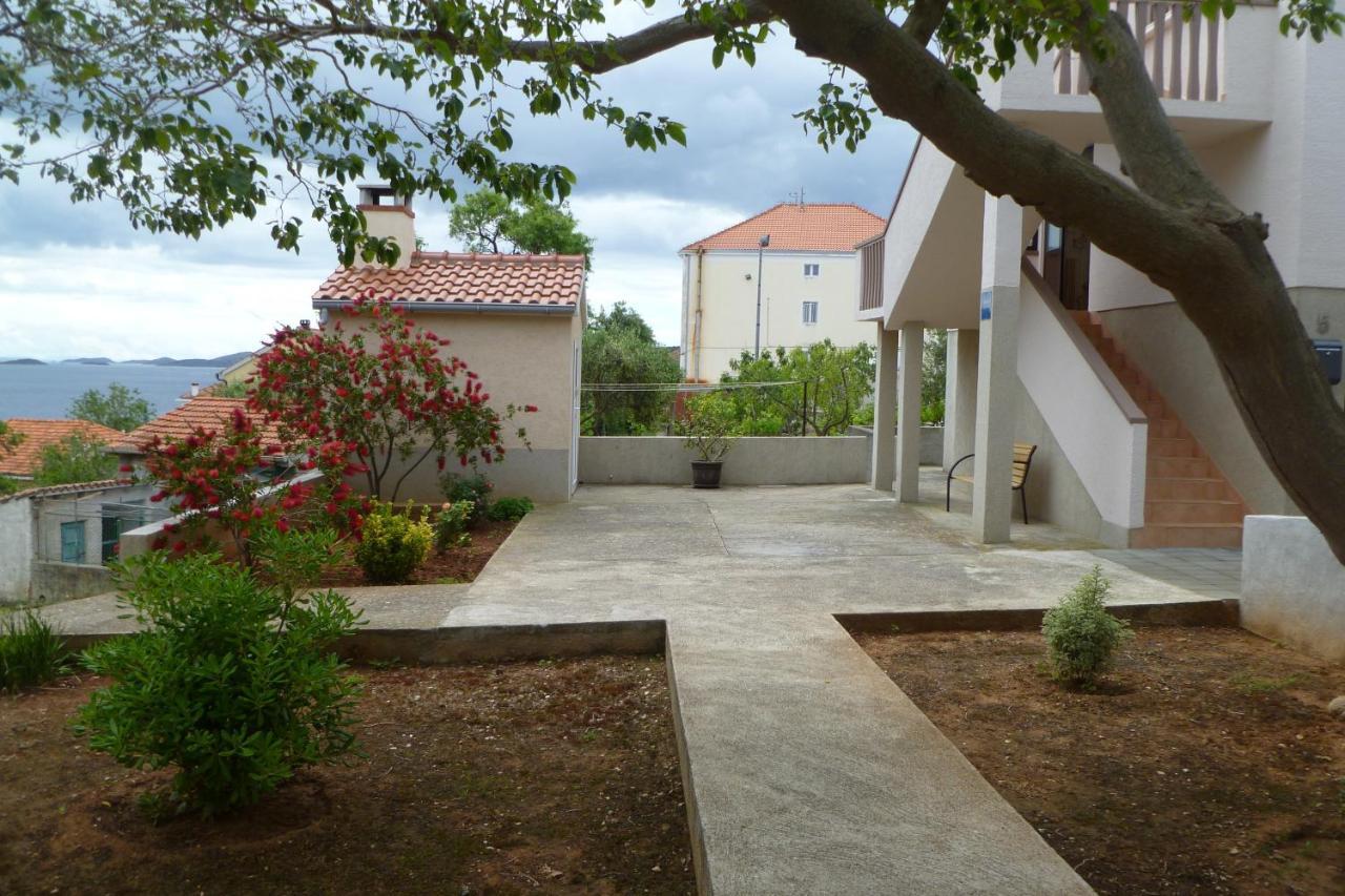 Apartments With A Parking Space Sali, Dugi Otok - 8154 Extérieur photo