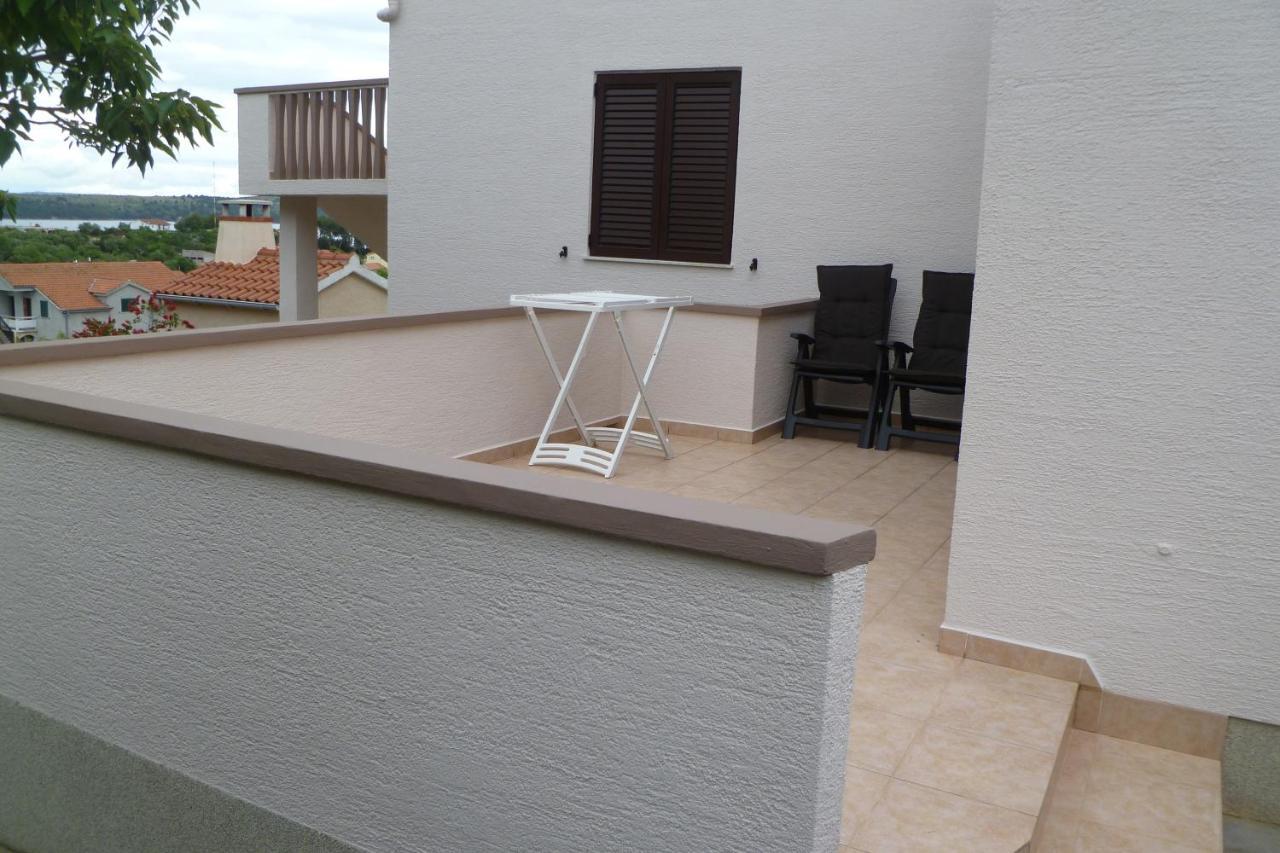 Apartments With A Parking Space Sali, Dugi Otok - 8154 Extérieur photo